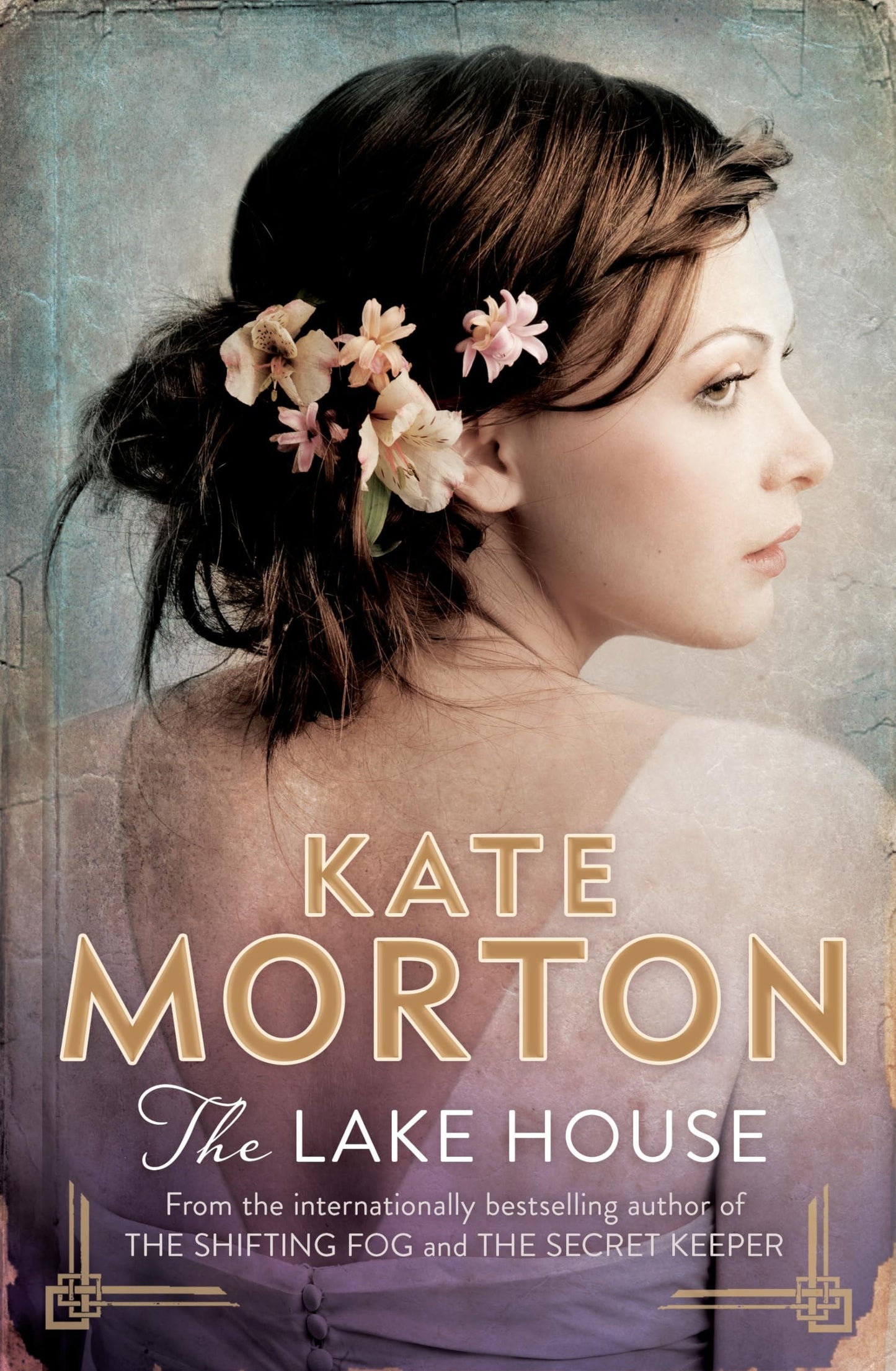 The Lake House by Kate Morton - USED