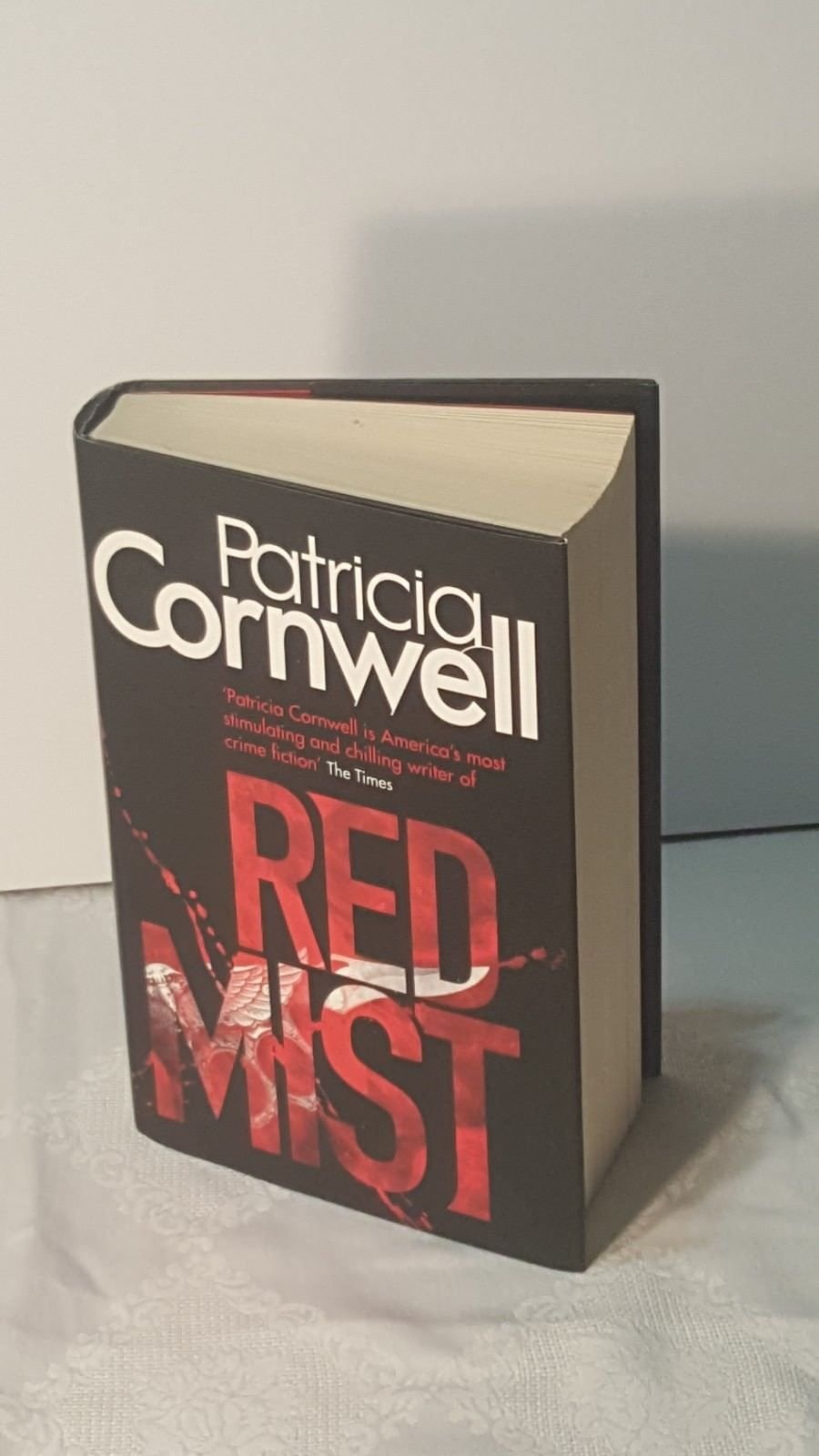 Red Mist by Patricia Daniels Cornwell - USED