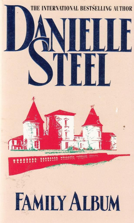 Family Album by Danielle Steel - USED