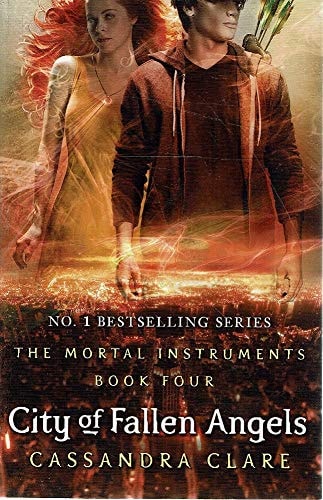 City of Fallen Angels (#4 The Mortal Instruments)